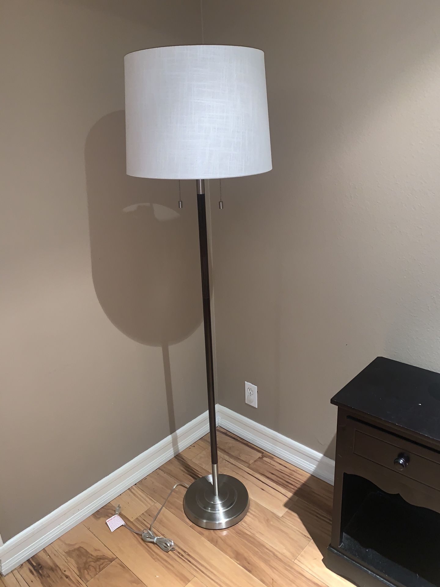 Modern floor lamp