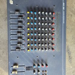 D.O.D.    822 RM     8 Channel Mixer 