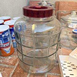 3 gallons glass jar with lid (3 available)