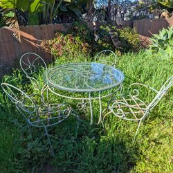 Outdoor Nautilus Circle Table