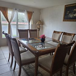 Dinning set  real wood Good Conditions