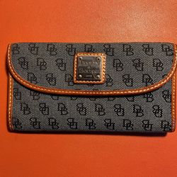 Dooney & Bourke Wallet