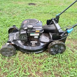 2021 Toro Smart Stow 163cc Self Propelled Lawnmower 325$