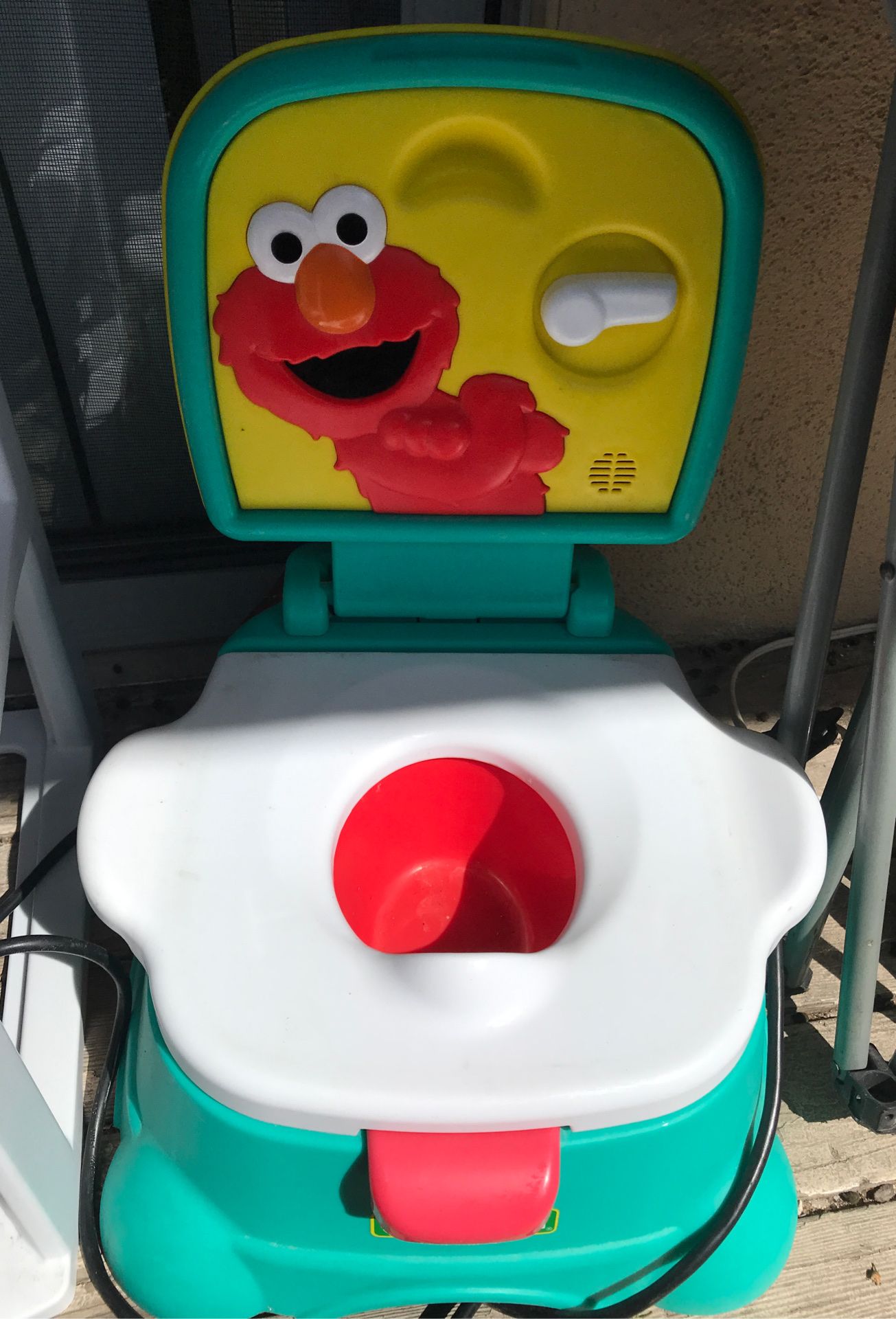 Elmo toilet