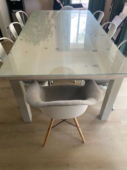 Dining room table