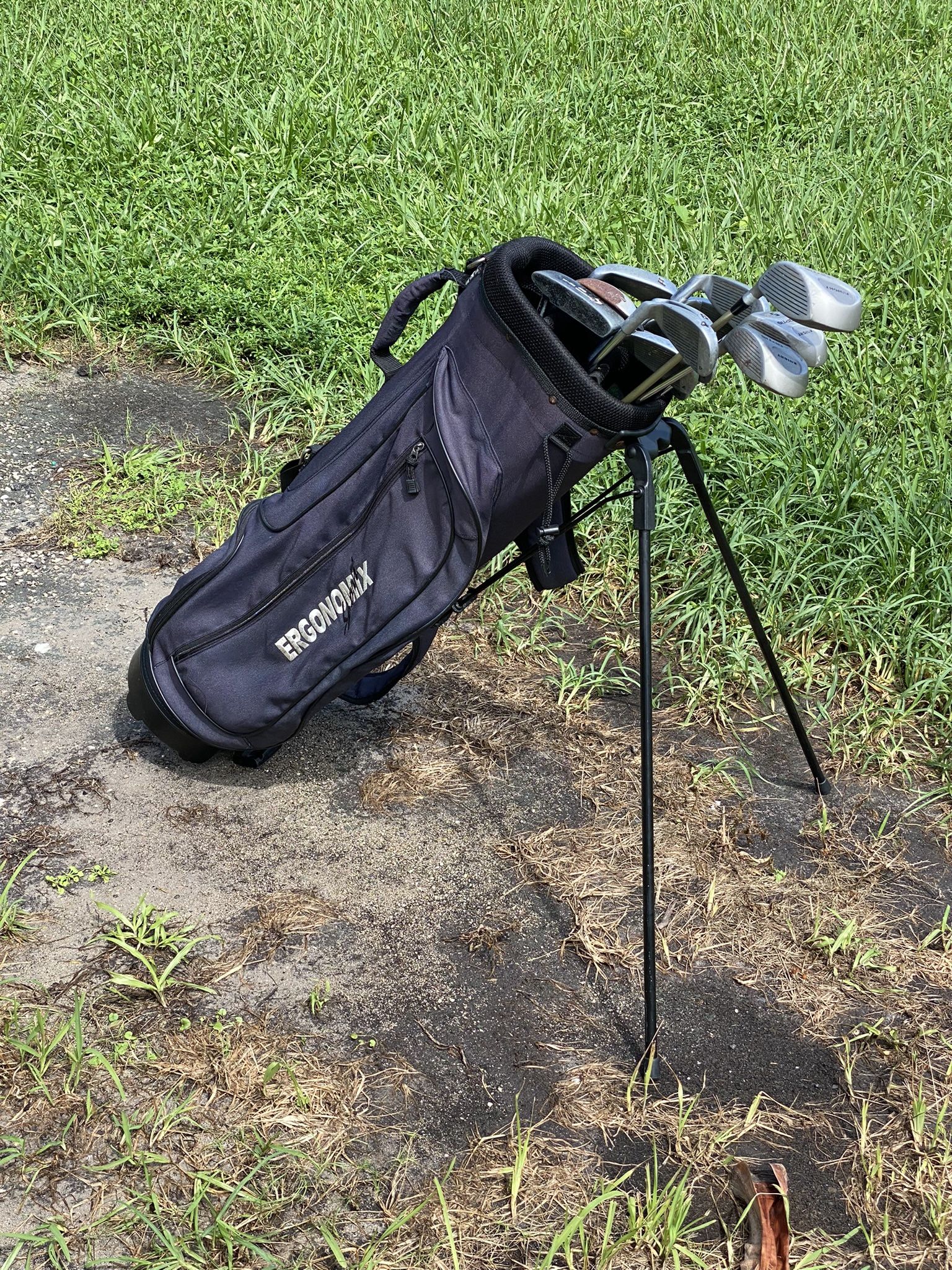 Golf club set with Giga Golf club bag! for Sale in Miami, FL - OfferUp