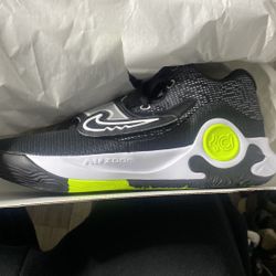 KD Size 10.5 brand New 