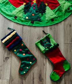 52” Christmas Tree Skirt & 2 Matching Stockings. Vintage Holiday- 1996 Crate & Barrel Wool Patchwork.