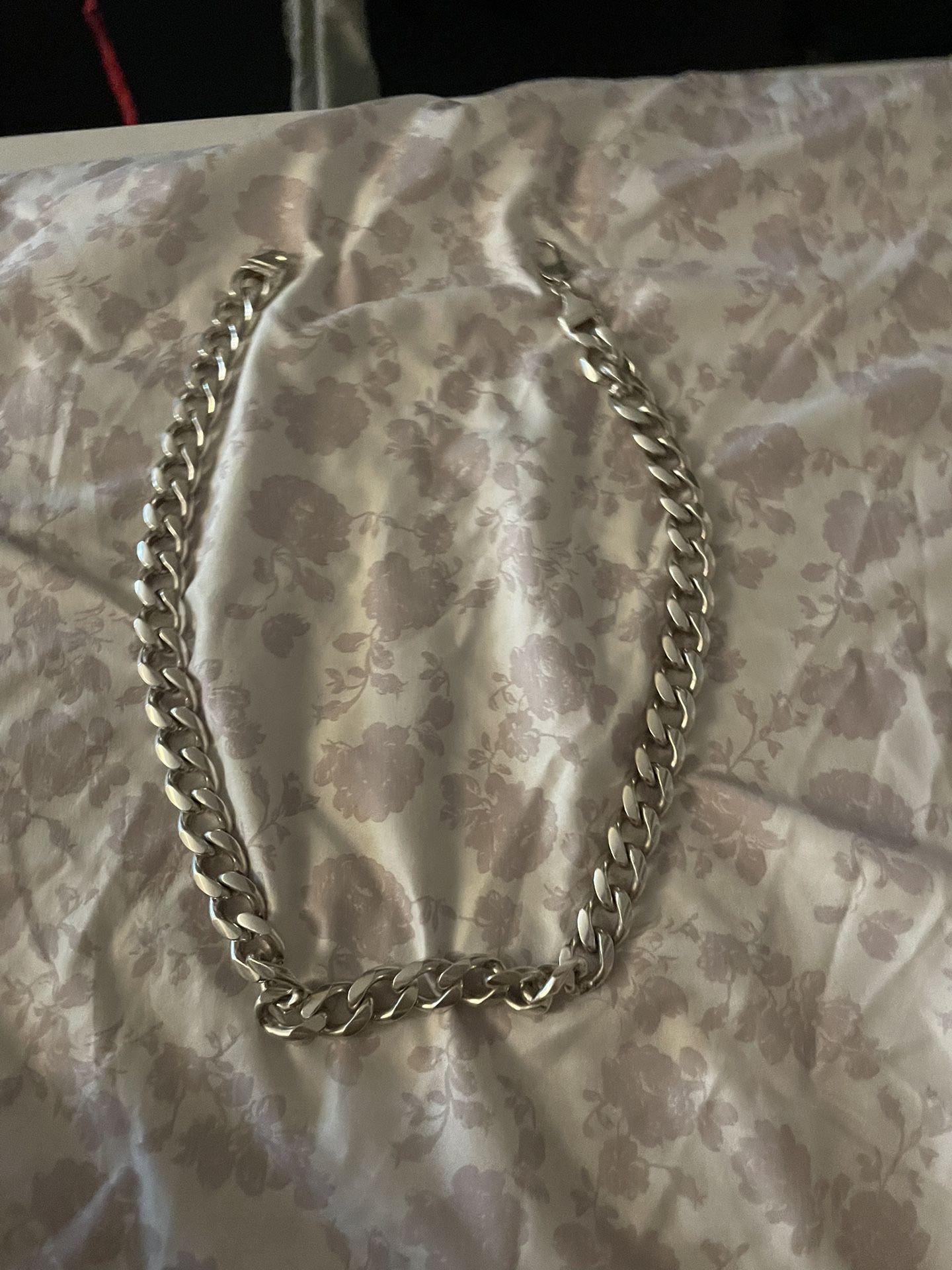 Silver Chain 925 Italy 24” (broken)