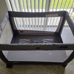 Portable Playard Crib / Foldable Playpen Meridian