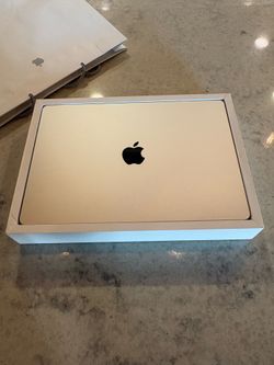 Apple MacBook Air 15.3" M4 Chip 24GB 1TB SSD 10-Core GPU