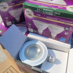LOT OF 16 New LED BULB Light PAR38 Type 