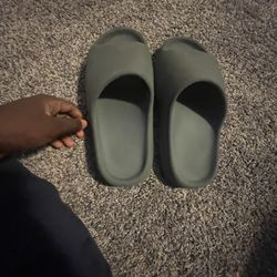 Yezzy Slide  Size 10