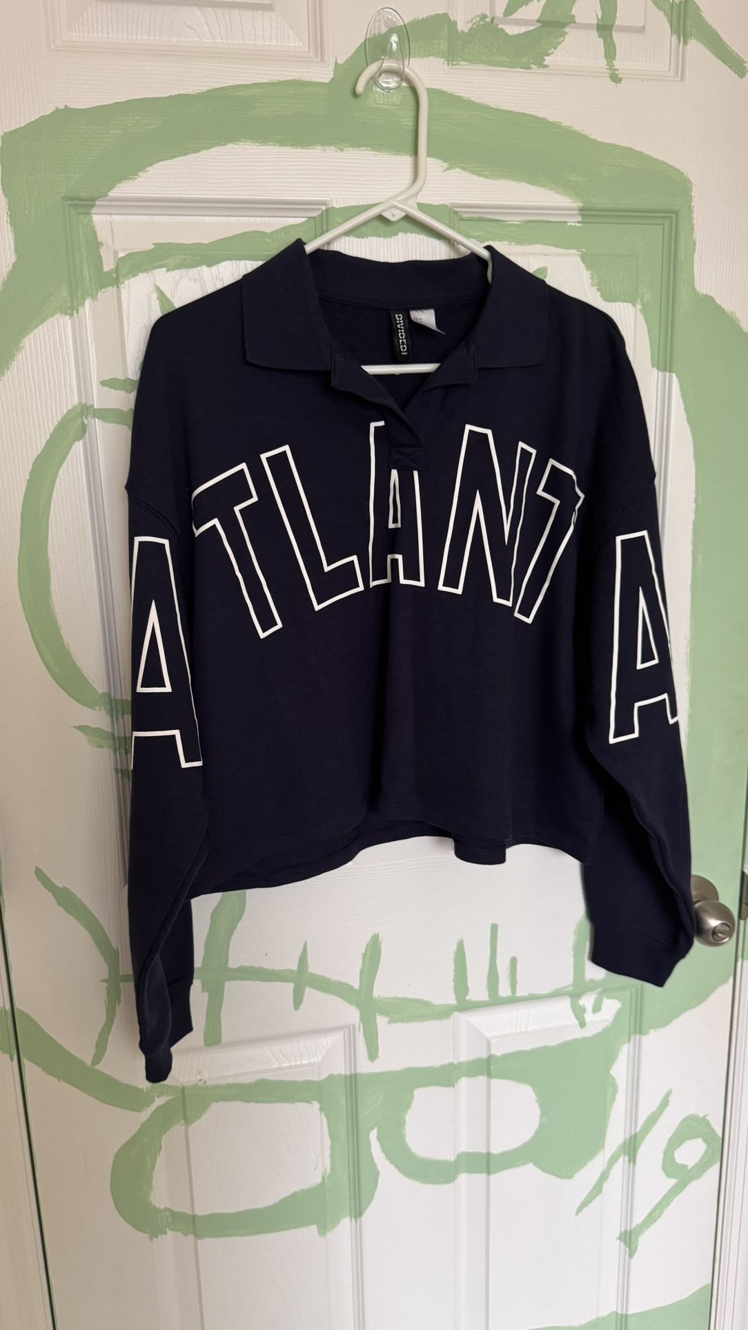 Sweatshirt