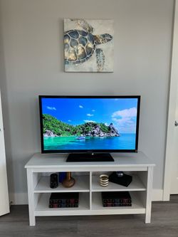 Ikea Rustic White Brusali TV Bench - Elegant & Pretty - Trade or Sell