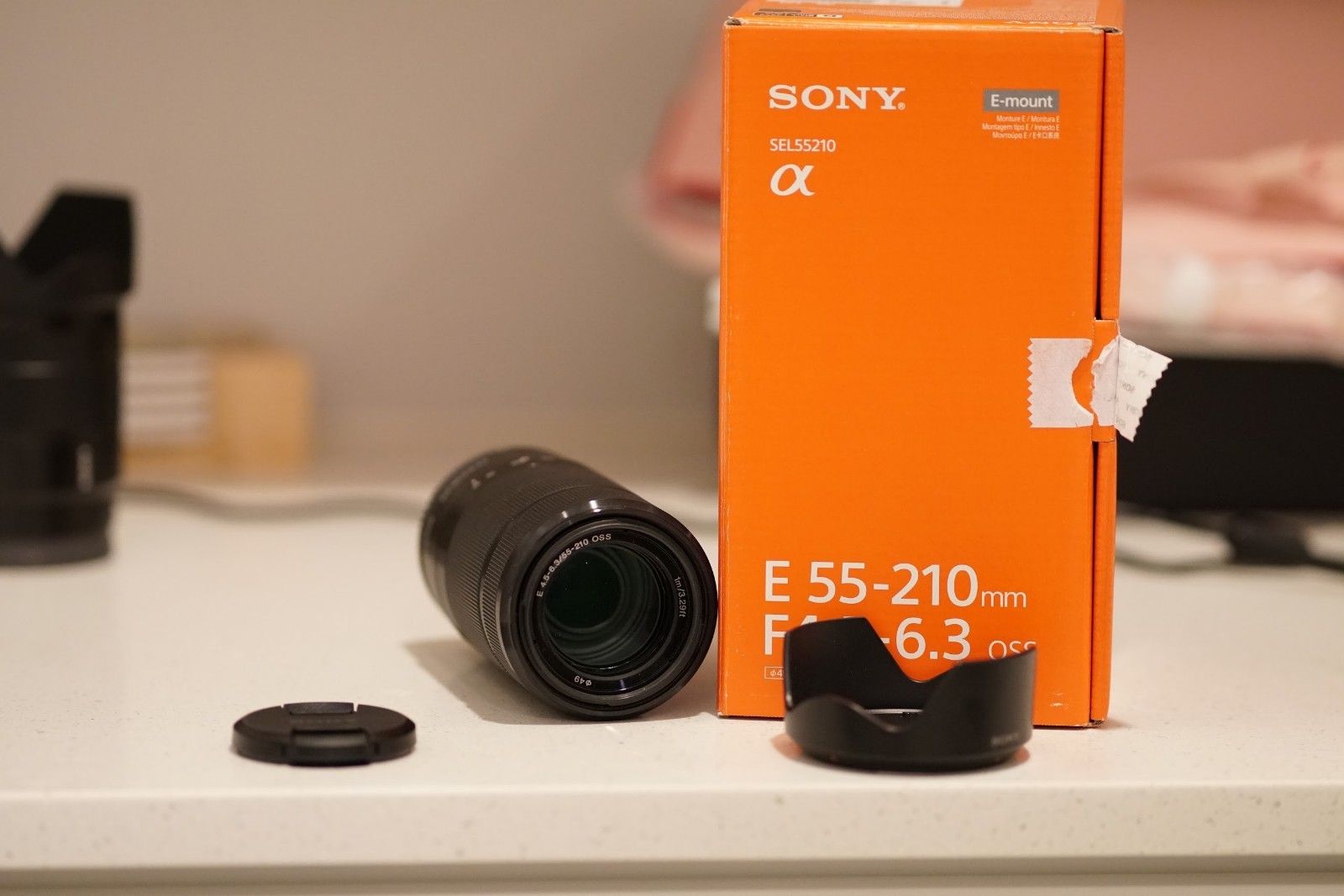 Sony e mount 55-210 mm F4.5-6.3 aps c zoom lens