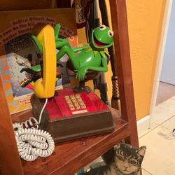 Vintage 1983 Kermit, The Frog Novelty Telephone Jim Hanson Landline Telephone 
