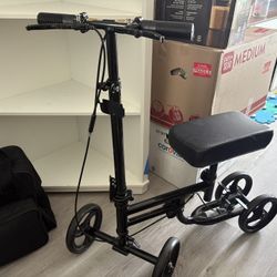 Knee Scooter - Steerable Adjustable - Replacement For Crutches - Has Bag Attachment In front (not Shown)