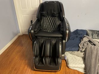 Massage Chair LIKE NEW