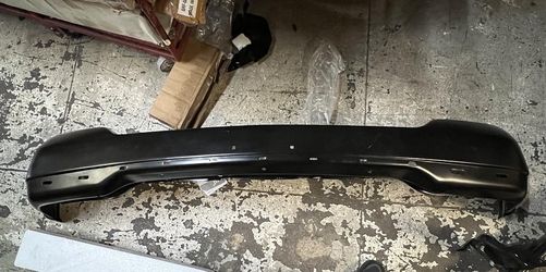 AS IS 99-02 GMC SIERRA FRONT BUMPER BLACK