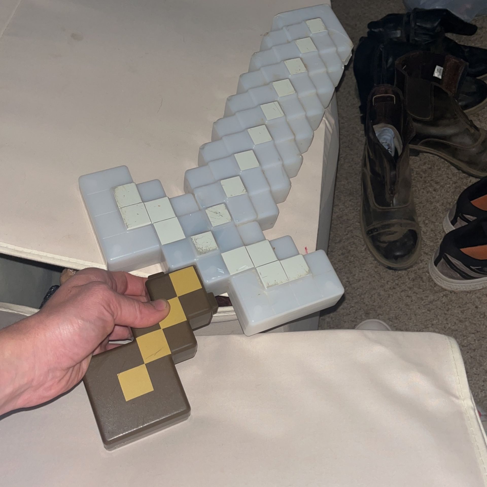 Big Minecraft Working Sword Mine Craft