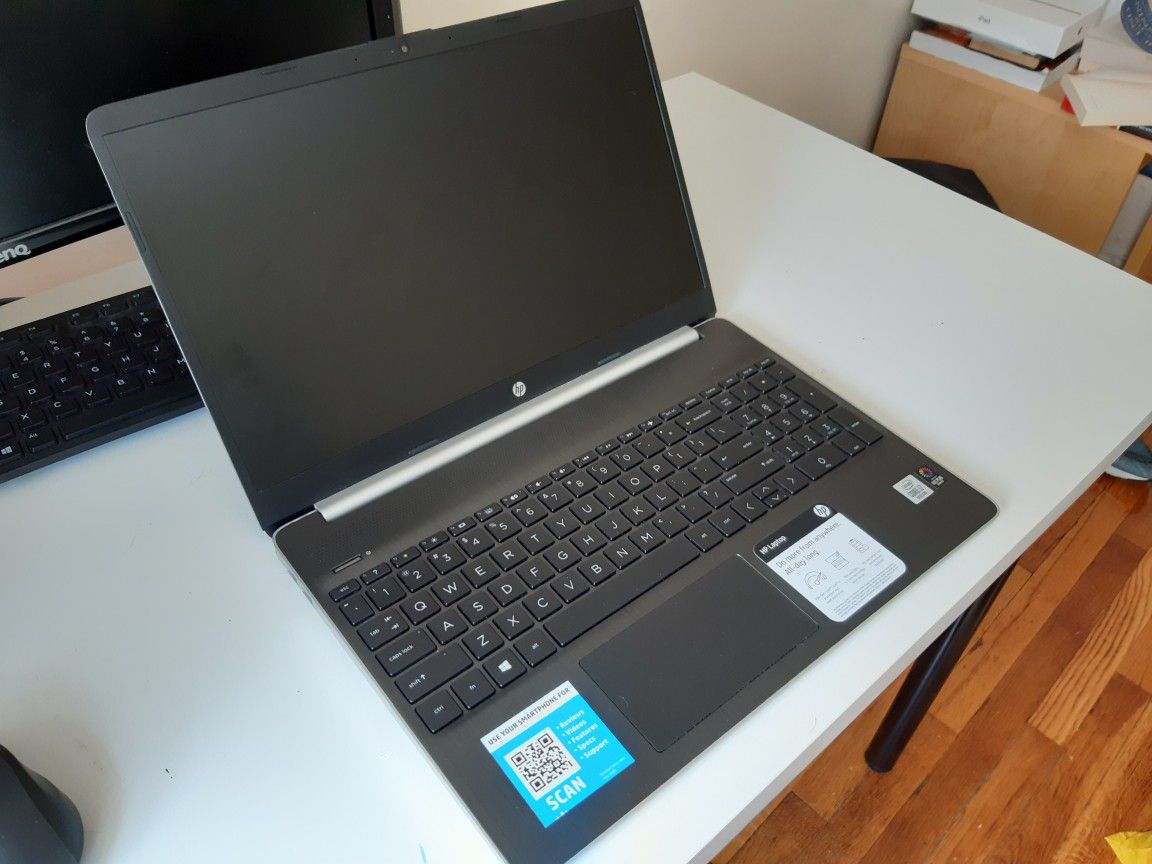 HP Laptop 15-dy1038nr