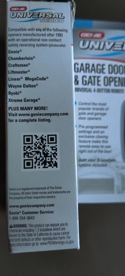 UNIVERSAL garage door opener