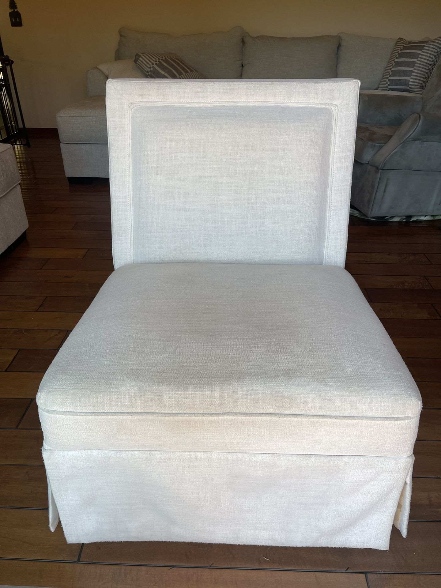 Tommy Hilfiger Upholstered Swivel Chair