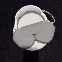 AirPods Max lightning 