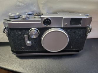 Leica killer Canon VL2