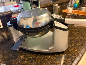 Waffle maker