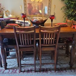 Dinning Table 