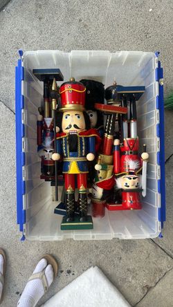 Nutcrackers (sizes vary)