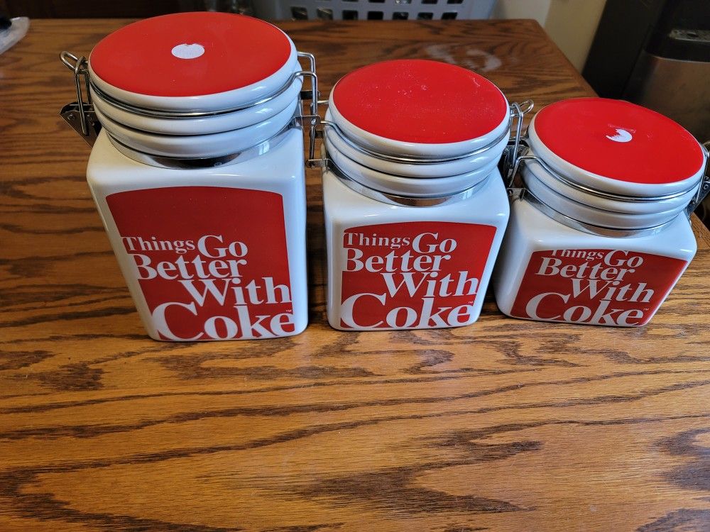 Coca Cola 2008 Things go better with Coke Medium Canister Cookie Flour Sugar red and white