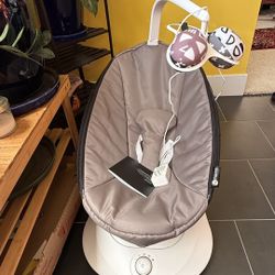 Baby Swing / Rocker 4moms