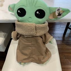 Baby Yoda Groggy New With Tags 