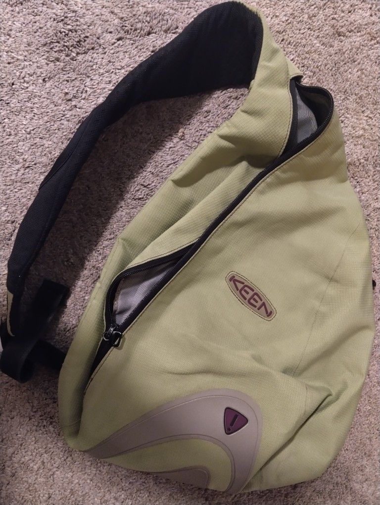 Keen Sling Bag