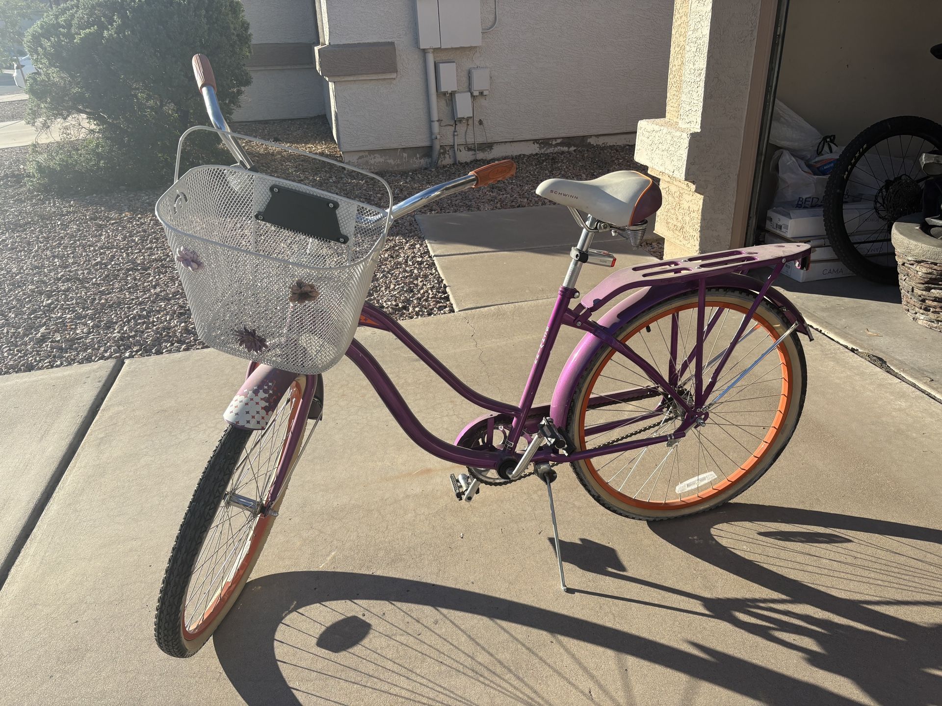 Schwinn Beach Cruiser Bike With Basket
