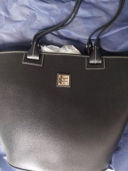 Dooney And Bourke