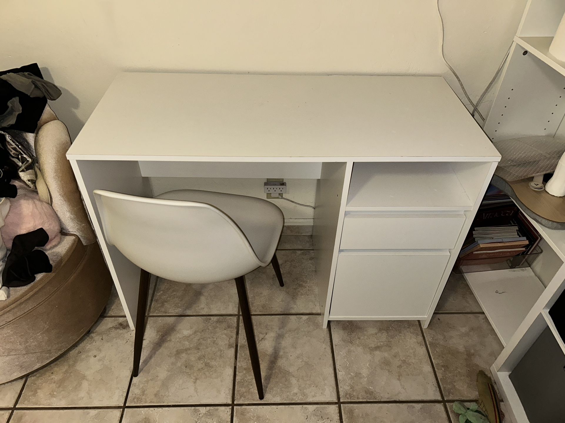White Desk With Drawers