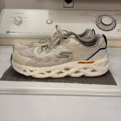 Gently used Skechers Go Run shoes – men’s size 11.5.