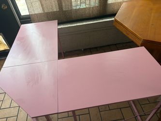 Gaming desk
