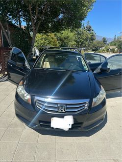 2012 Honda Accord SE – 208K – Clean Title – Yakima 3-Bike + Roof Rack – $5,900 OBO