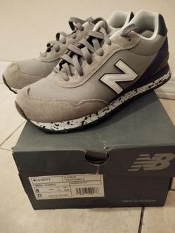 New Balance Men size 8
