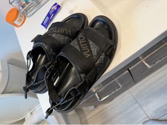 2021 Honolulu Muke LV Slides size 12