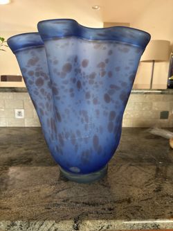 Large Vintage Frosted Blue Hand Blown Art Glass Ruffled Handkerchief Vase