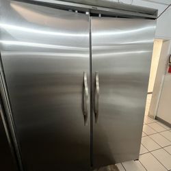Viking 60” Refrigerator And Freezer 