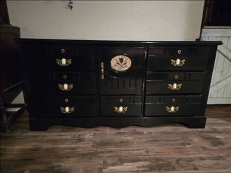 Nice black dresser