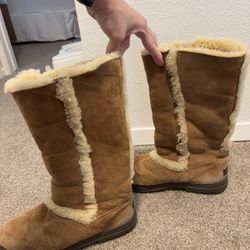 Ugg tall Boots 