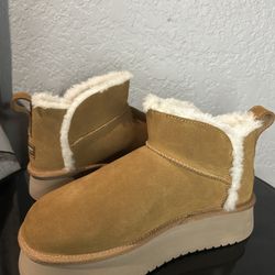 Kookaburra by UGG Platform Women Boots